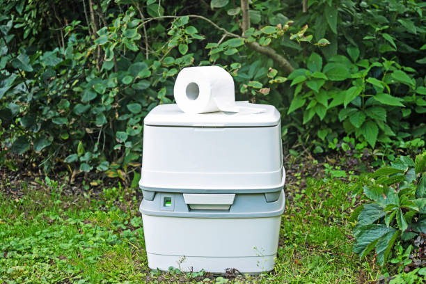 Best Porta potty rental near me  in Hobart, WI