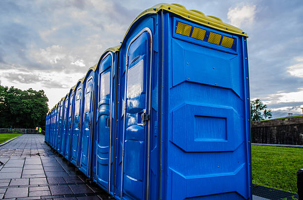 Best Portable bathroom rental  in Hobart, WI